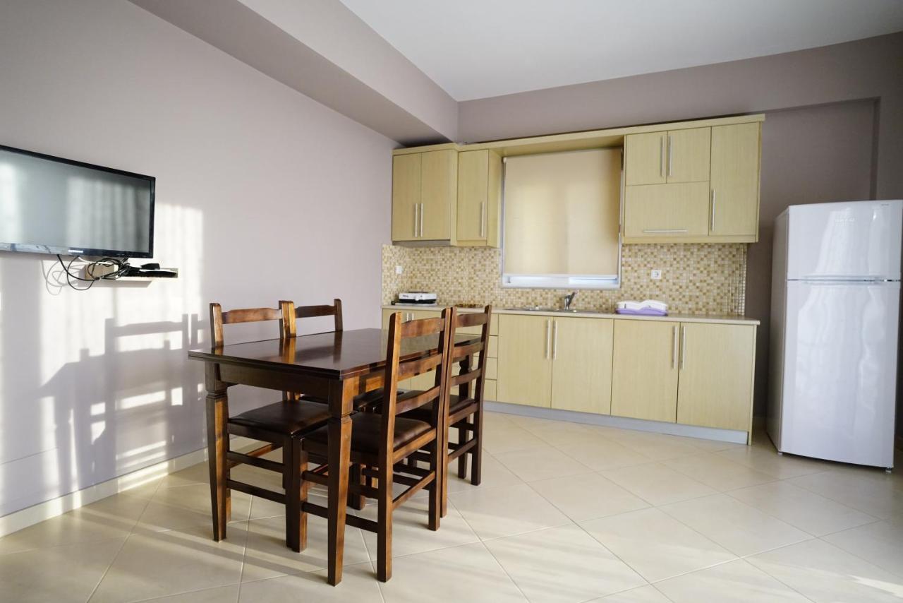 Apartments Vila Emiliano Borsh Buitenkant foto