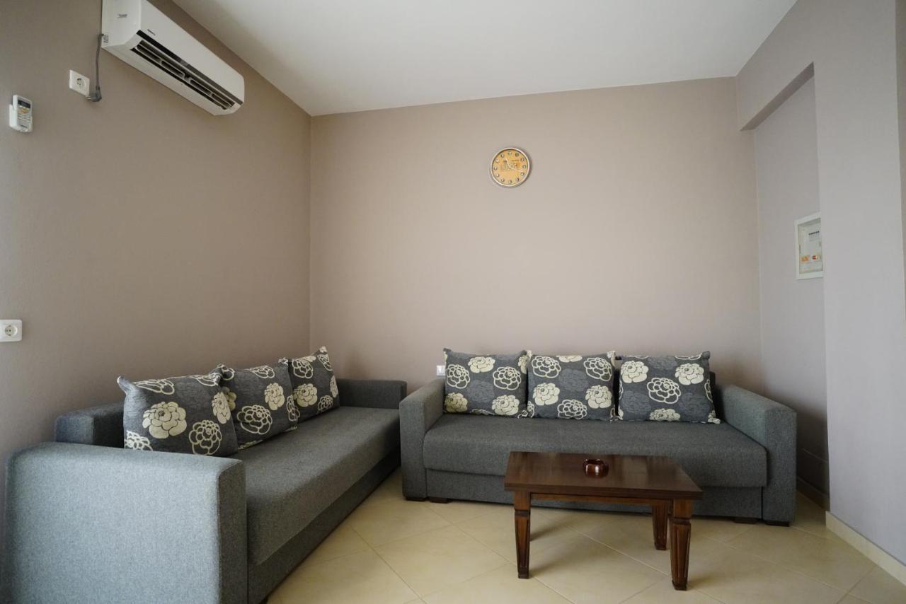 Apartments Vila Emiliano Borsh Buitenkant foto