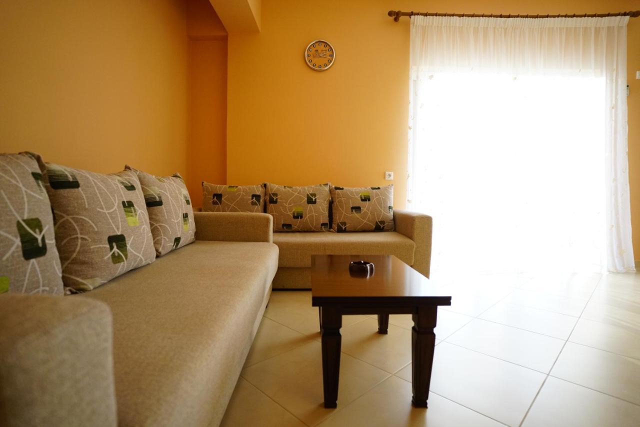 Apartments Vila Emiliano Borsh Buitenkant foto